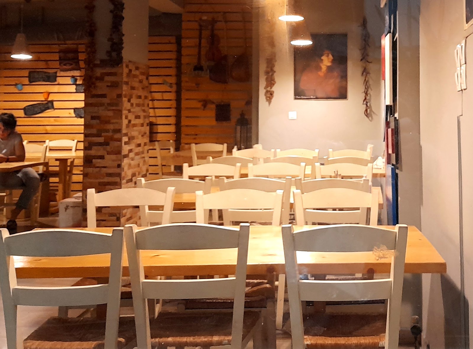 Τα τραπέζια πριν το σέρβις