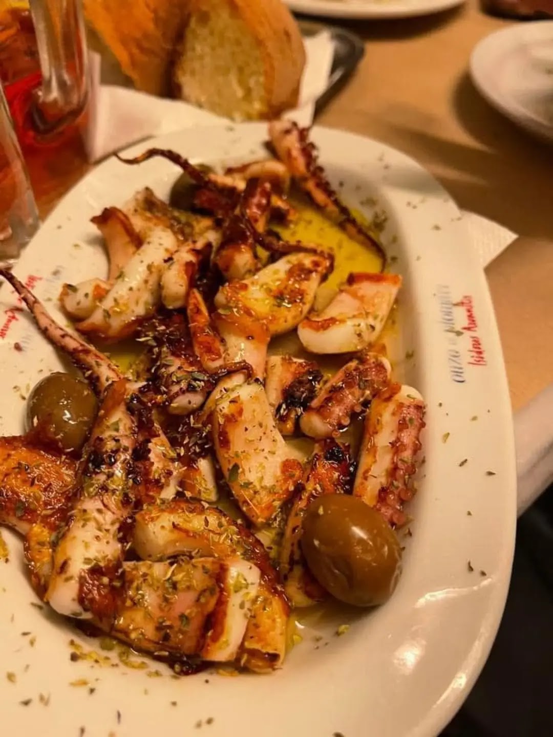 Χταπόδι με ελιές