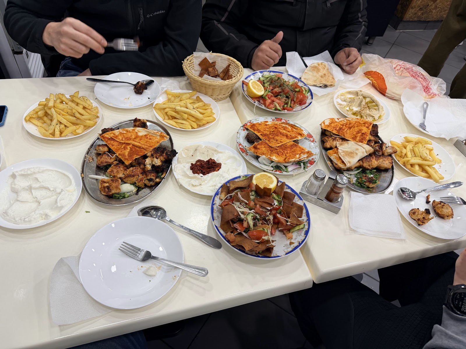 Μεγάλη ποικιλία μεζέδων