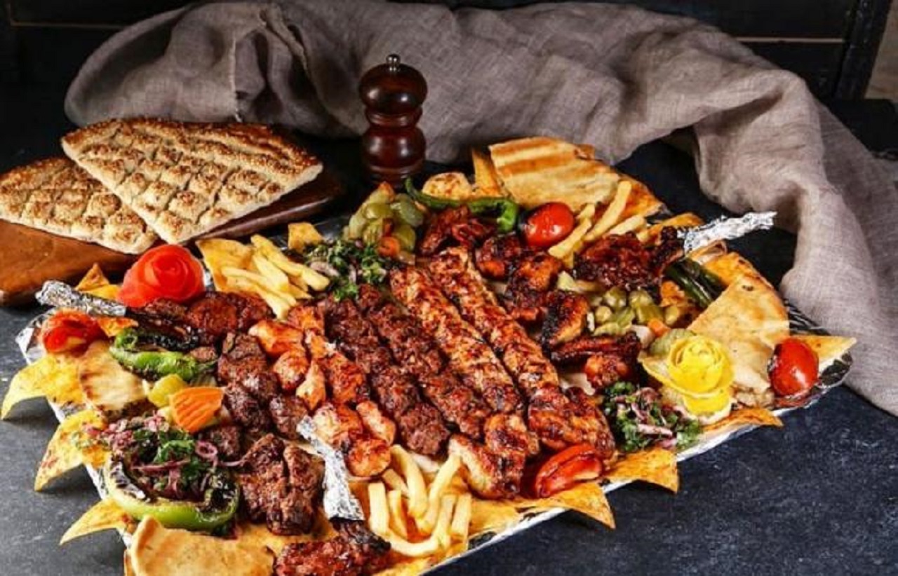 El Bach Snack & Grill mixed grill