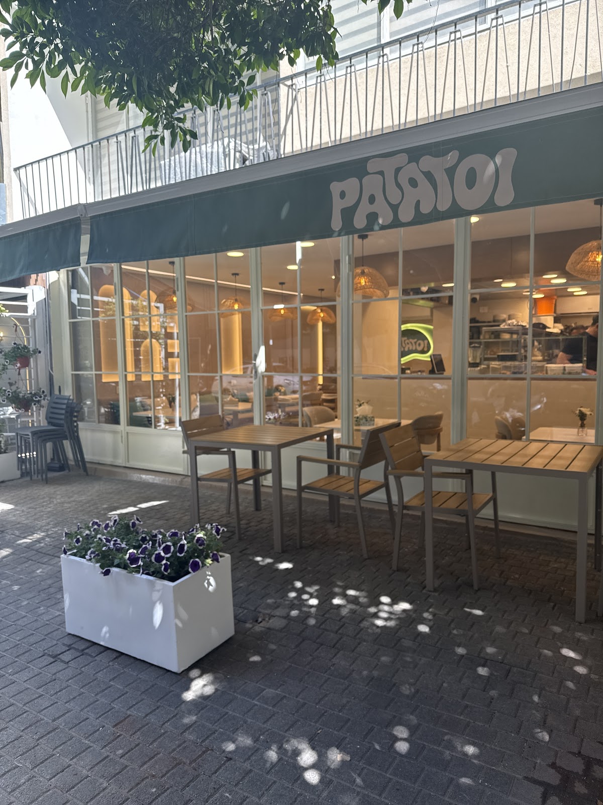 Patatoi terrace
