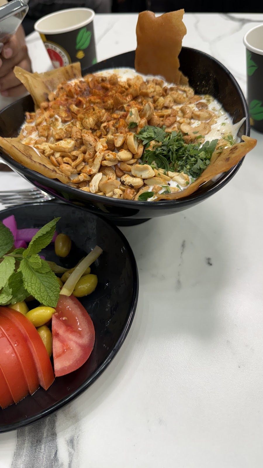 Fatteh mit Cashewkernen