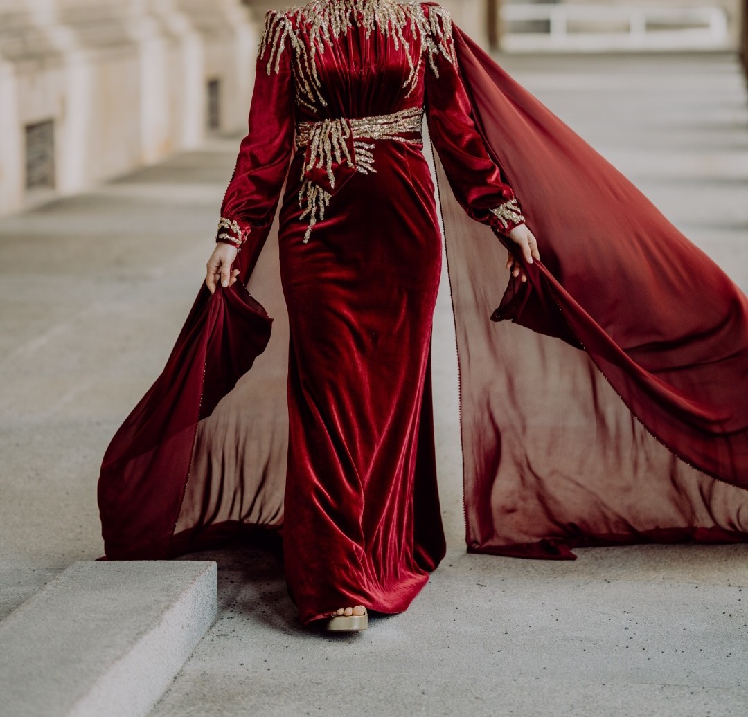 Abendkleid in Bordeauxrot