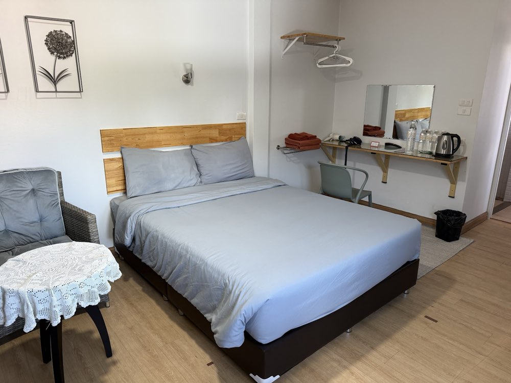 Little Guest House room