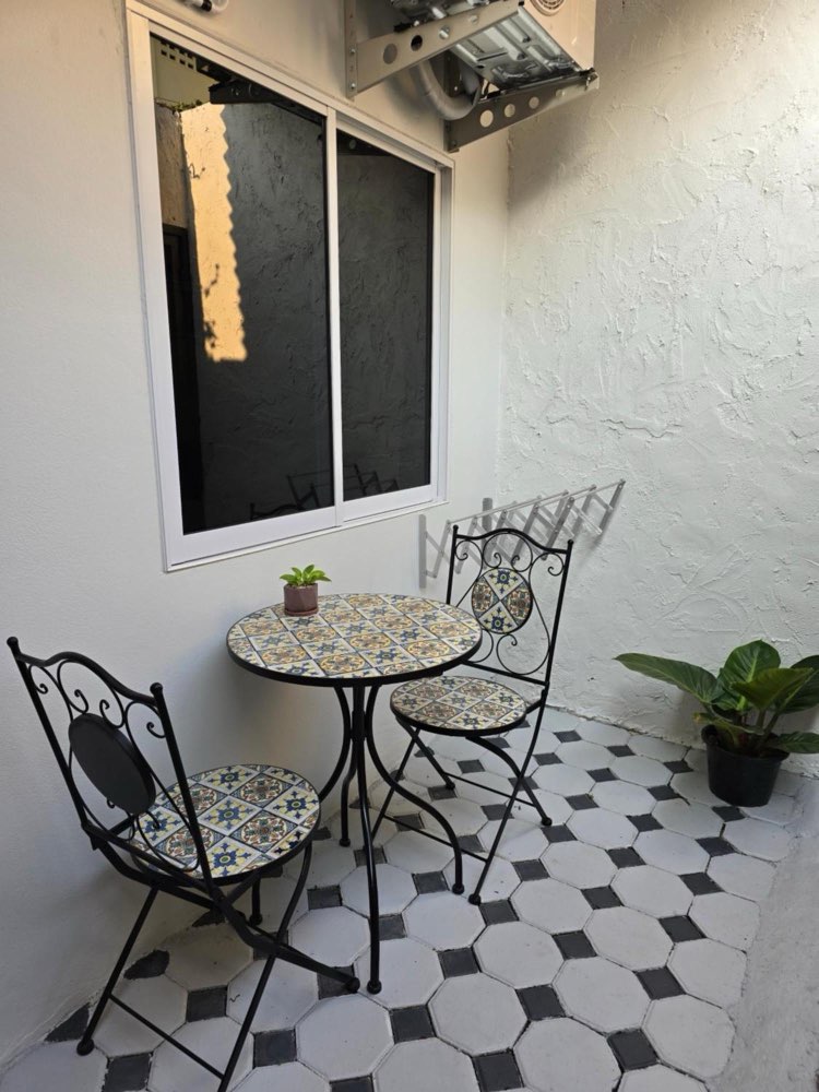The courtyard at The Old City Rooms