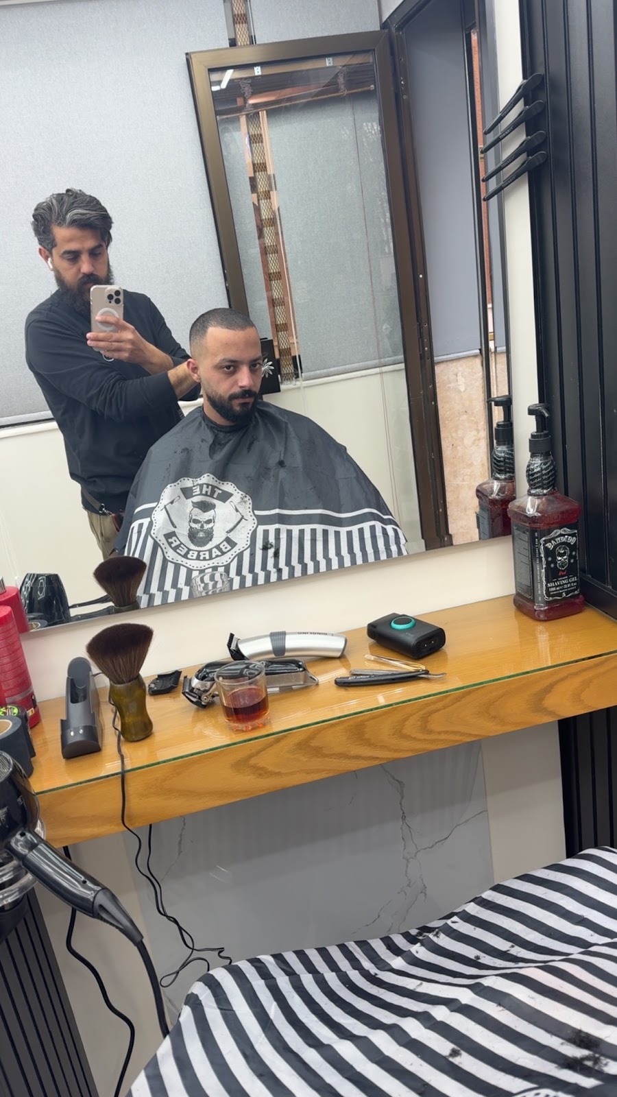 فريق صالون الشامي على المراية
